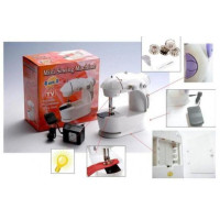 Швейна міні машинка Mini Sewing Machine SM-202A 4 в 1 портативна домашня машинка для шиття від мережі / батарей / педалі