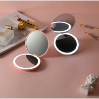 Кишенькове кругле дзеркало для макіяжу з LED підсвічуванням Pocket Mirror USB