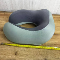 Подушка для шиї U-подібна Memory Foam 28×26×12 см • Дорожня подушка з ефектом пам’яті для сну, відпочинку, поїздок, літака, авто та офісу