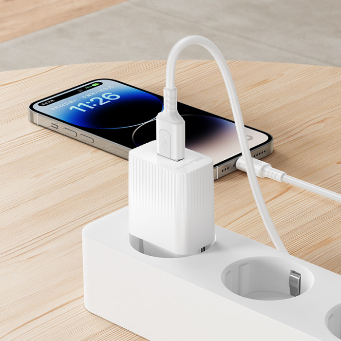 Мережевий зарядний пристрій з кабелем BOROFONE BAS71A Source single-port charger set(iP) White