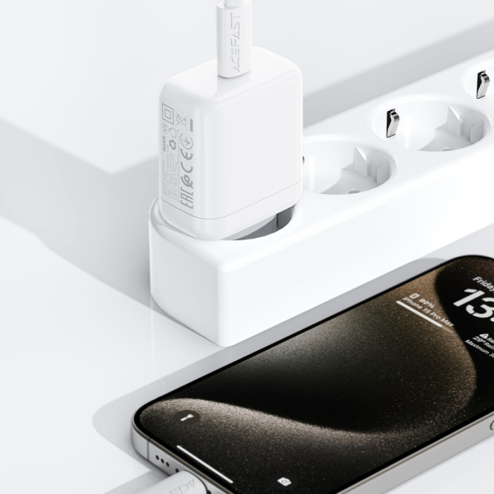 Мережевий зарядний пристрій ACEFAST A130 PD20W single USB-C charger White