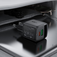 Мережевий зарядний пристрій ACEFAST A114 PD25W GaN charger (USB-A+USB-C) with digital display Black