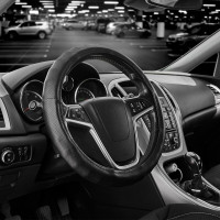 Чохол на кермо Carlife 39 - 41см, екошкіра, чорний, один шов, перфорований SW143L