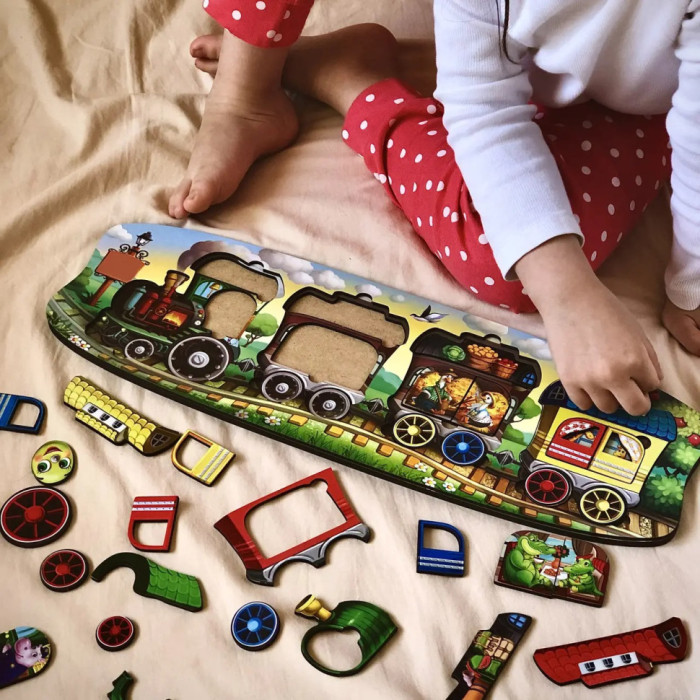 Дерев'яний сортер "Веселий паровозик-3 вагони" Ubumblebees (ПСФ019) PSF019 пазл-вкладиш Ubumblebees